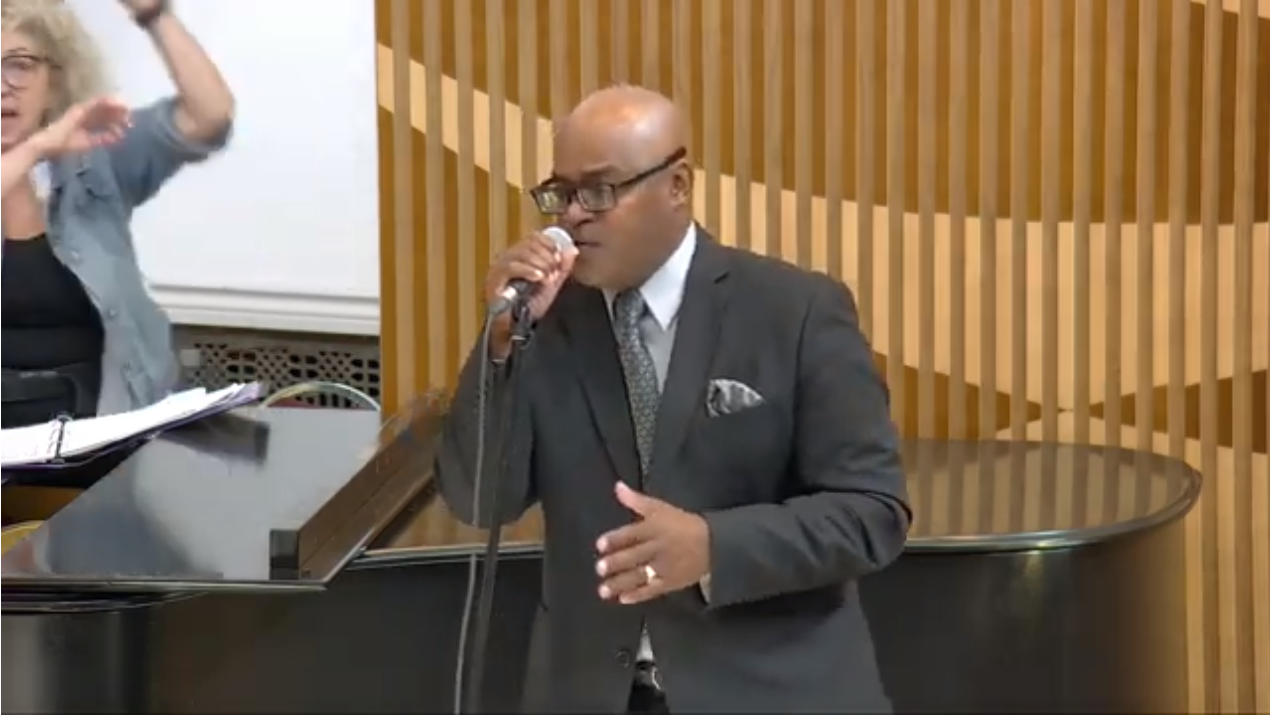 Picture of Sterling Jarvis singing